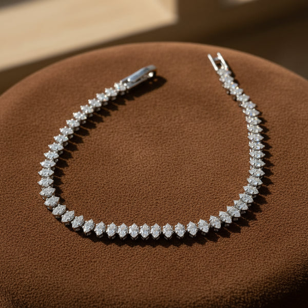 Luxury Roman Crystal Geometric Chain Bracelets for Women Trendy Goth Full Rhinestone Marquise Charm Bracelet Wed Jewelry Gift